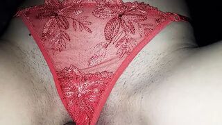 NEW TINDER GIRL WAS HORRIFIED BY A HUGE DICK