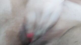 Safada wants to give