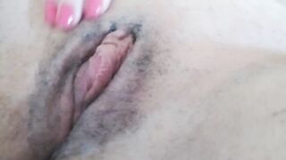 Safada wants to give